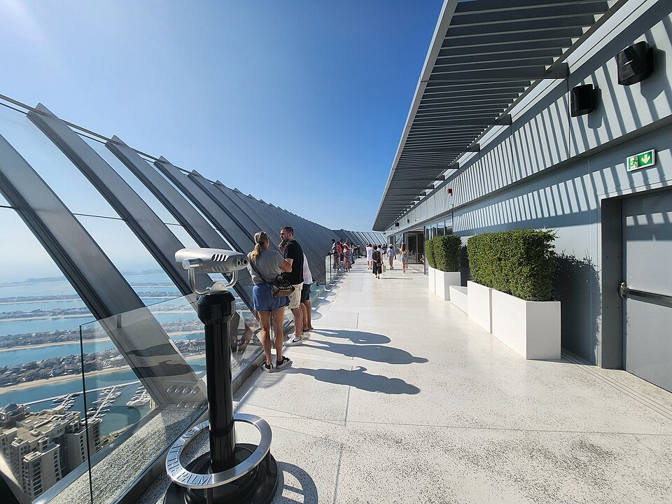 The View Palm detail 2